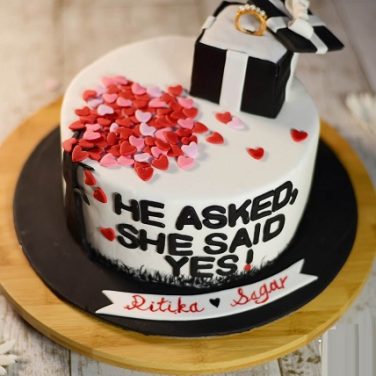tiny hearts engagement cake