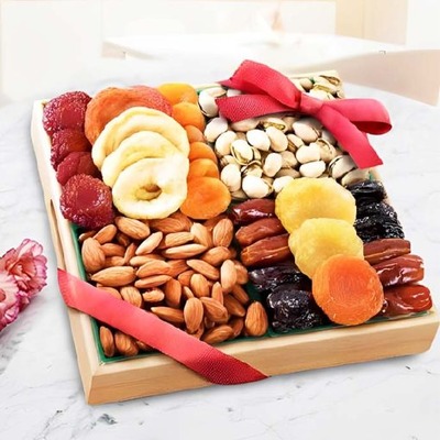dryfruit gift hamper
